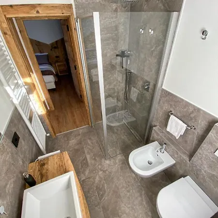 Casa Cecilia Апартаменты Бормио