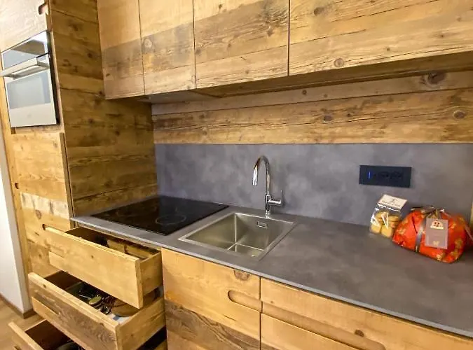 Casa Cecilia בורמיו